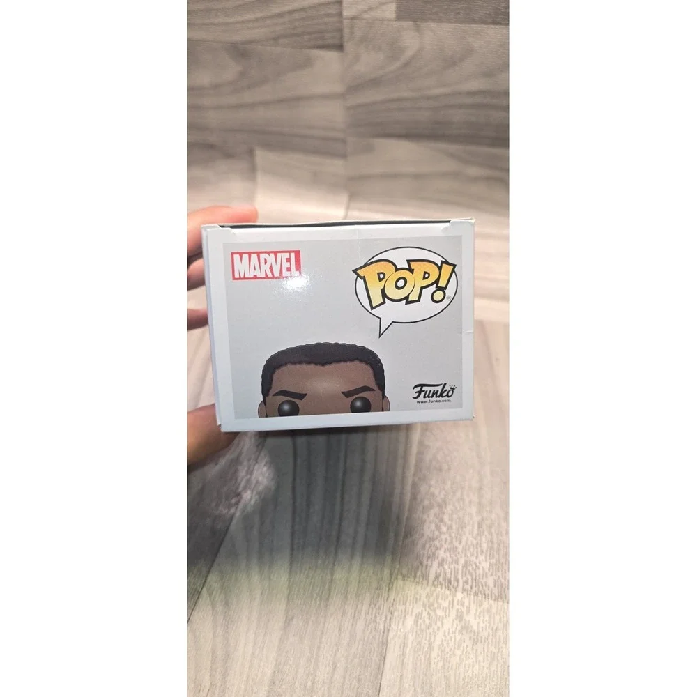 Funko Pop Black Panther T'Challa (Chadwick Boseman) Vinyl Bobble-Head Figure